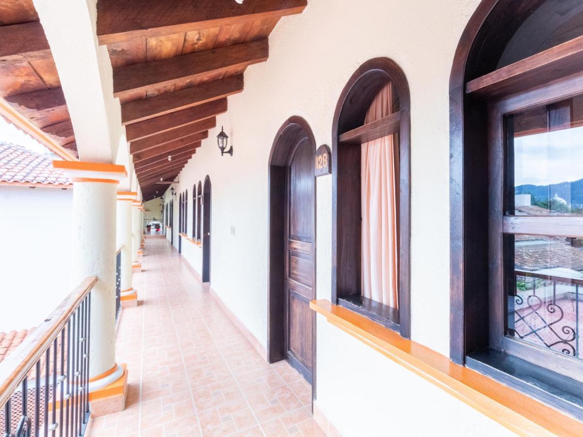Hotel Villa Real II San Cristóbal de Las Casas エクステリア 写真