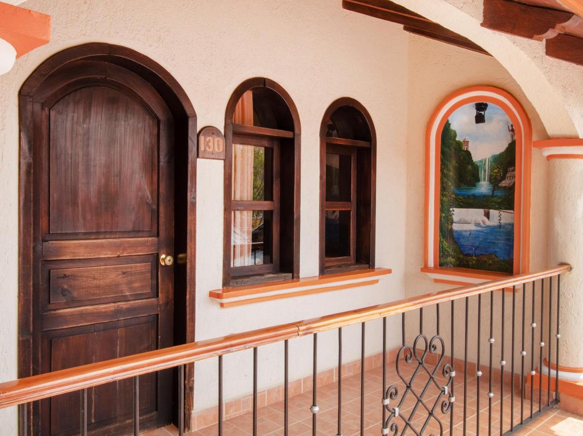 Hotel Villa Real II San Cristóbal de Las Casas エクステリア 写真